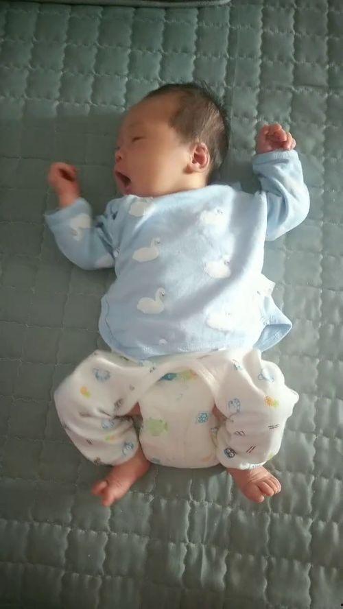 宝宝在肚子里动的视频,宝宝在母腹中欢快舞动的温馨瞬间