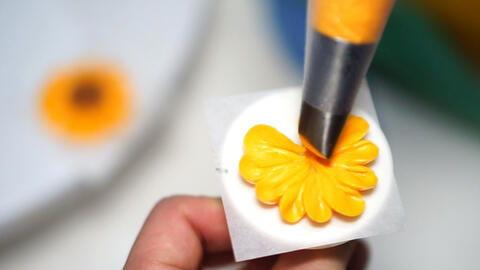 做蛋糕的小视频教程